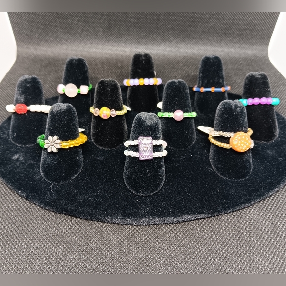HANDMADE Lot of 10 Multicolor Stackable Beaded Adjustable Stretch Rings Set - Picture 3 of 8